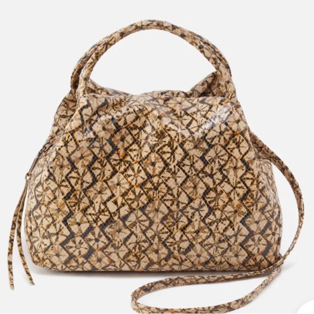 Very cute HOBO Darling Leather Crossbody Bag with removable strap.